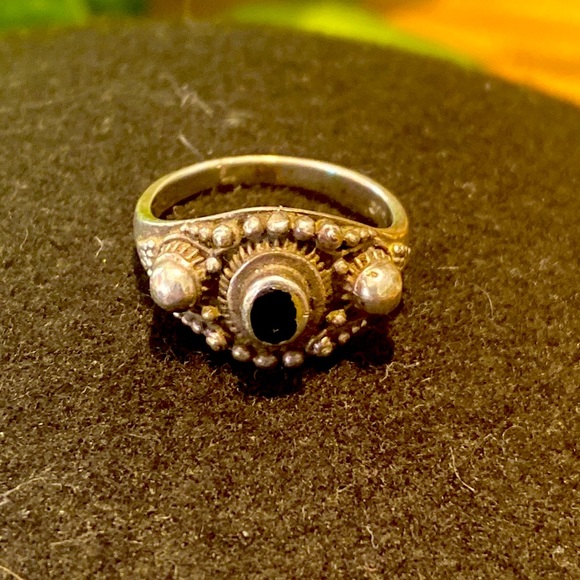 VINTAGE STERLING SILVER BLACK ONYX RING‼️ - Picture 8 of 10